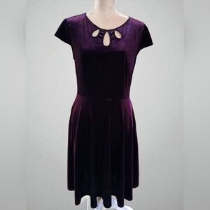 Muadress Purple Velvet Cutout Cap Sleeves Midi Dress Womans Large Clubbing